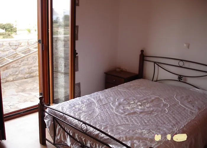 בית נופש Xifias Stonehouse